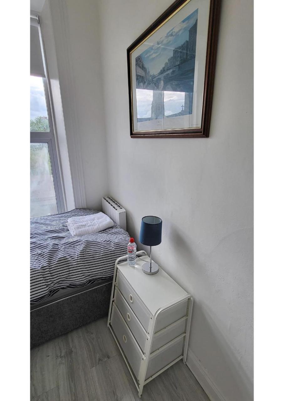 Naas Town - Budget Double Bedrooms Екстер'єр фото