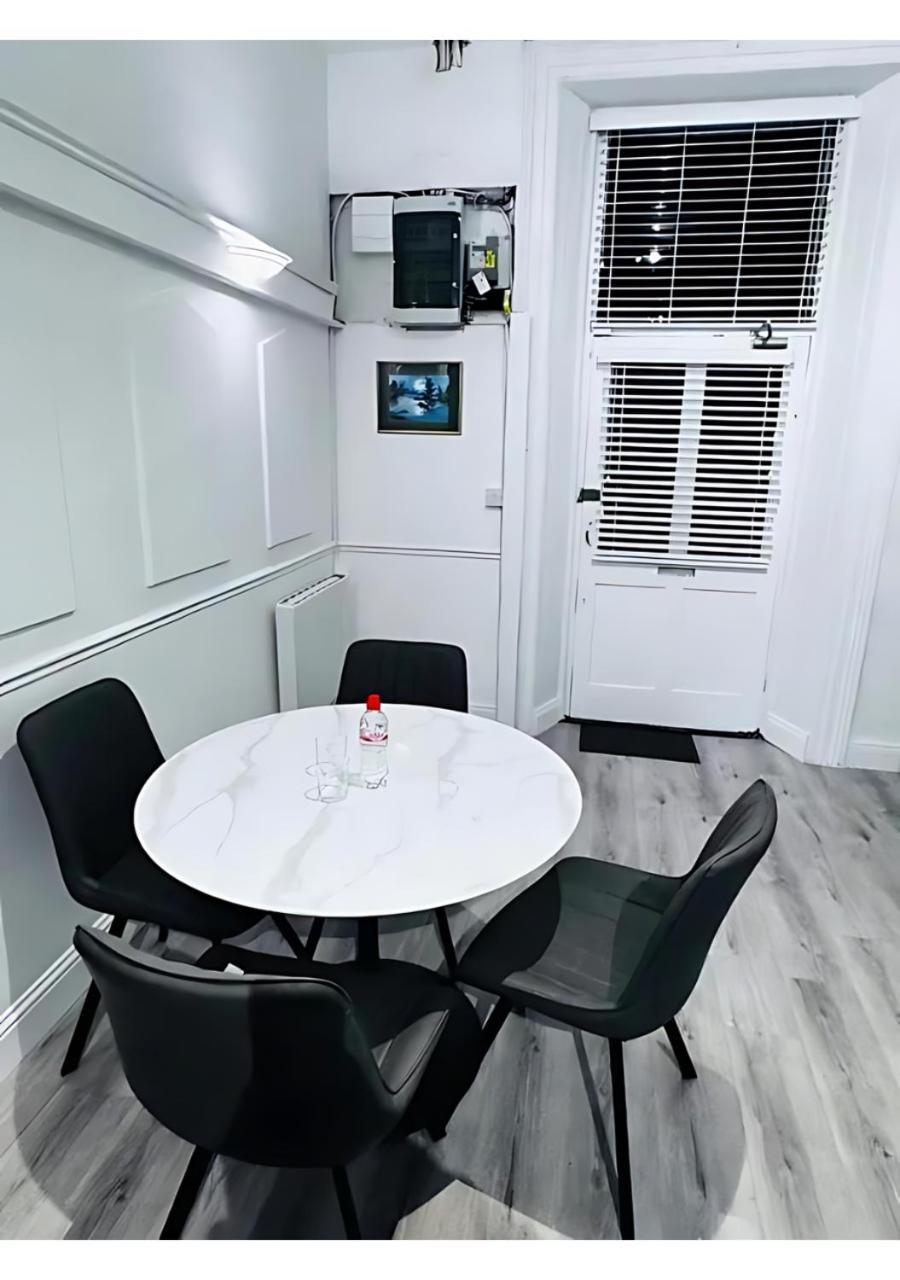 Naas Town - Budget Double Bedrooms Екстер'єр фото