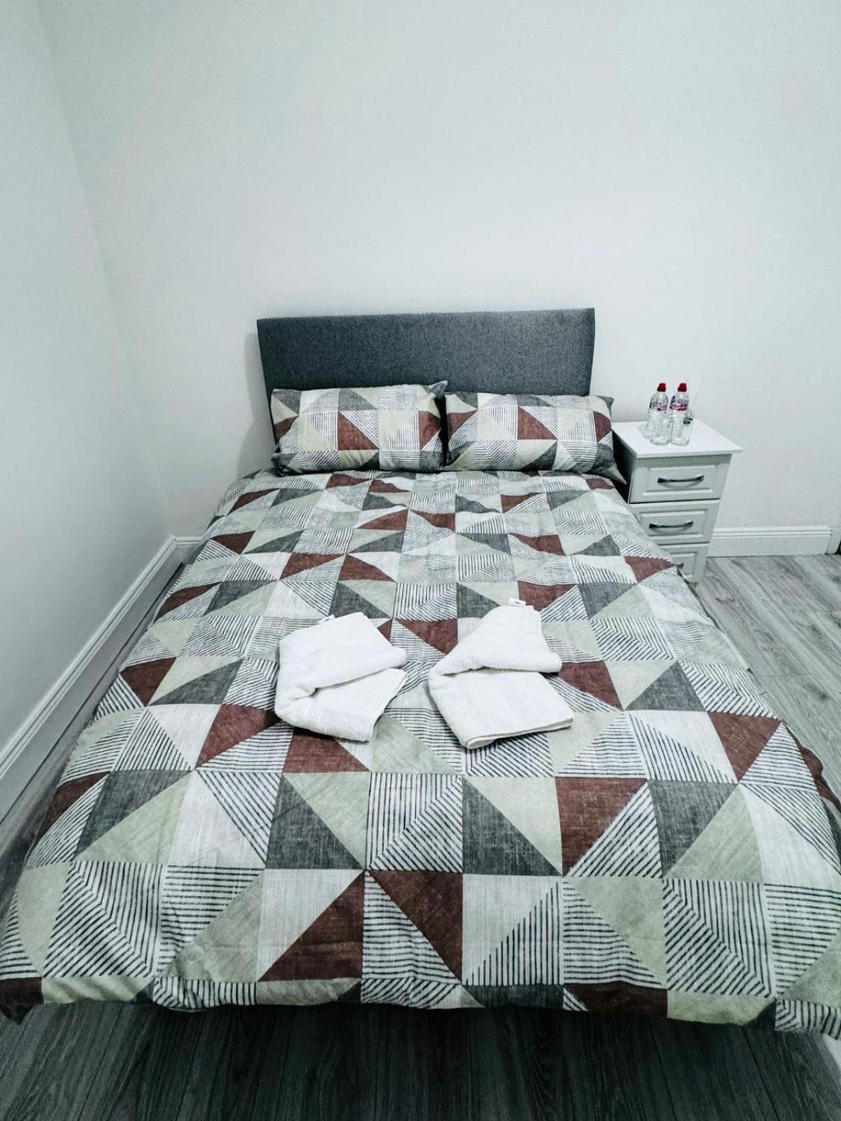 Naas Town - Budget Double Bedrooms Екстер'єр фото